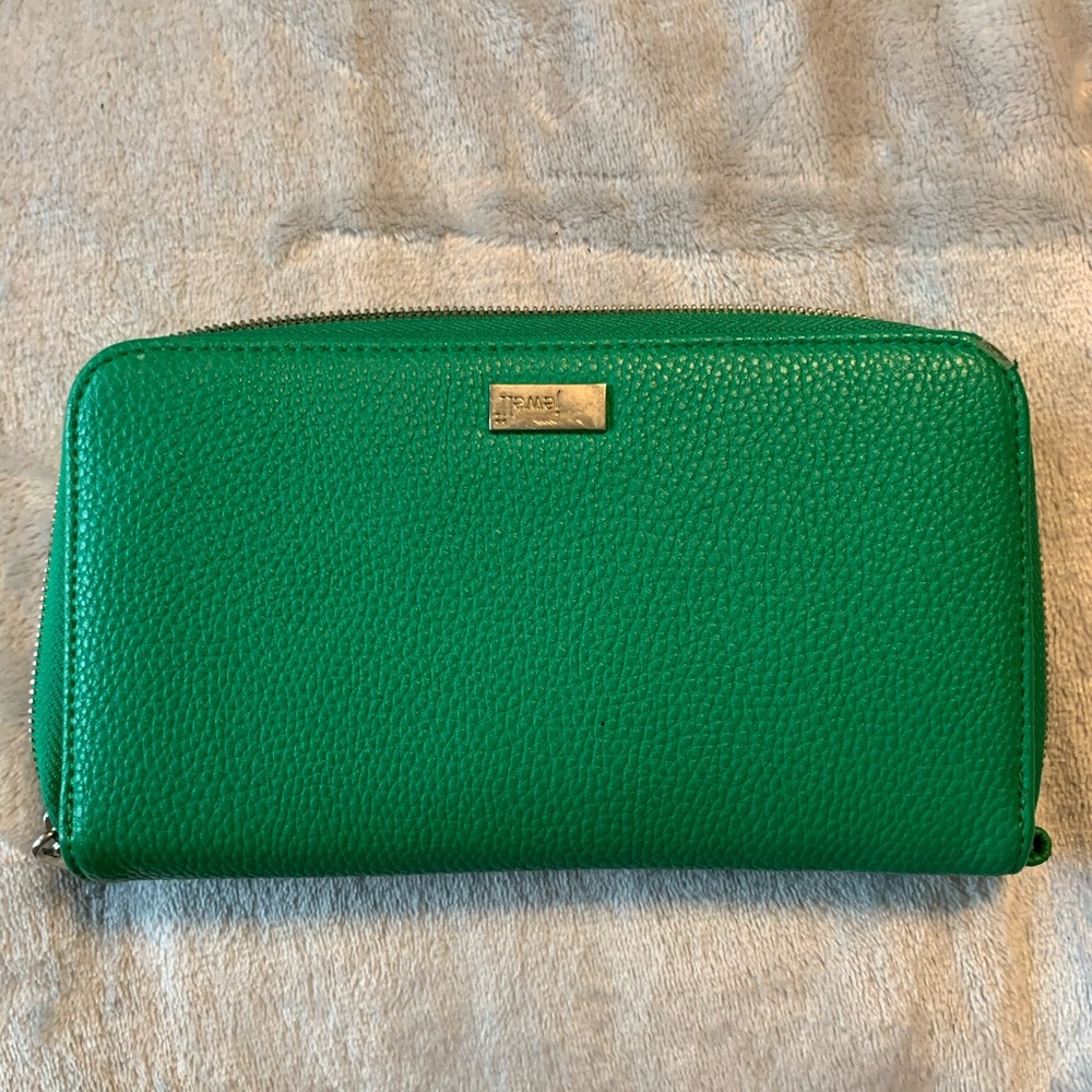Thirty-one brand wallet